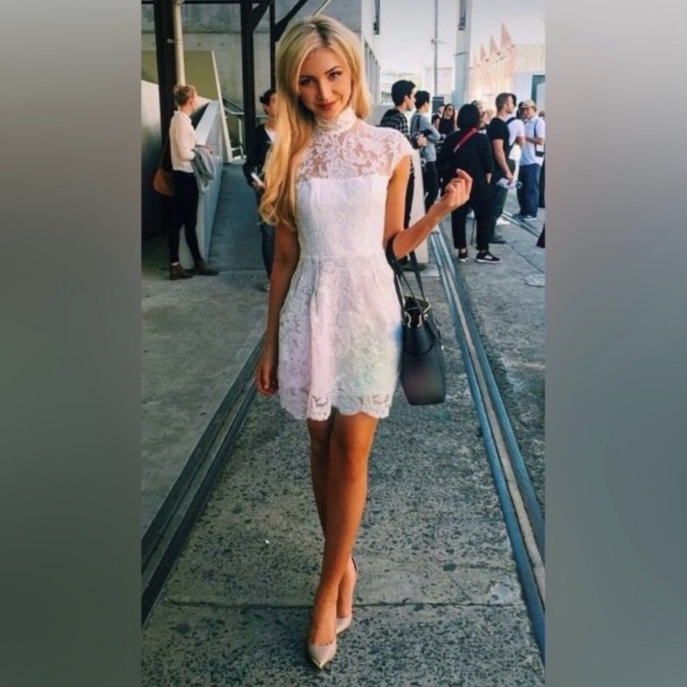 Alex Perry White Lace Mini Dress